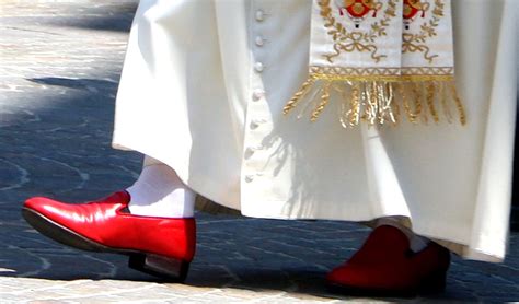 which pope wore prada shoes|pope benedict shoes red.